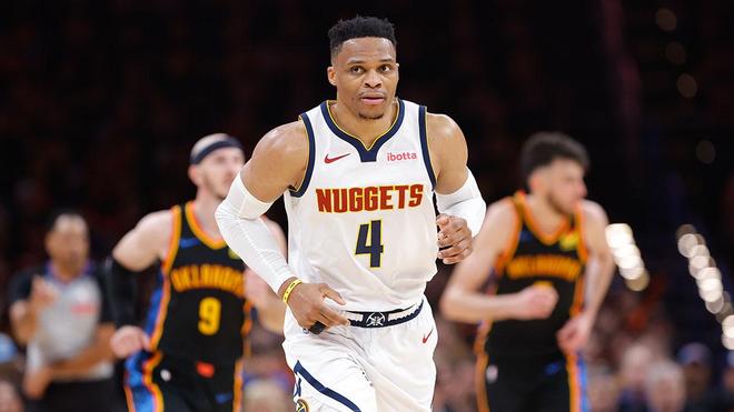 5战4负！湖人到底怎么了？4大问题扎眼，詹姆斯遭怒批.