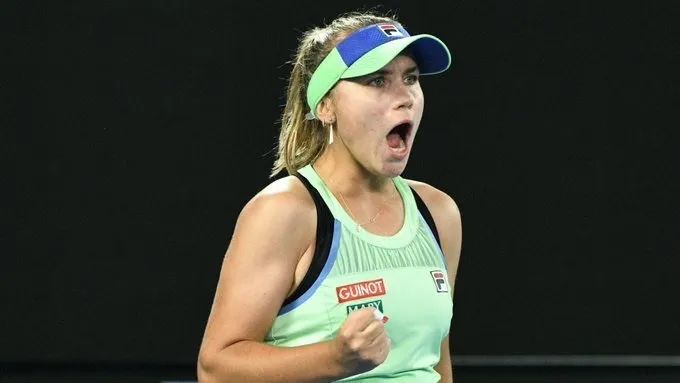 样的背景下 样的背景下