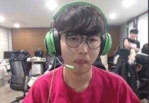 最后谈妥预计超9500万欧！罗马诺：利物浦总价9000万欧报价埃基蒂克